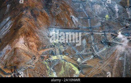 Owakudani (The Great Boiling Valley) - the  volcanic valley with active sulphur vents, as seen from the Hakone Ropeway aerial tram. Hakone, Kanagawa. Stock Photo