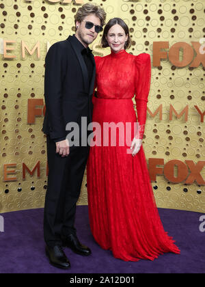 Los Angeles, United States. 22nd Sep, 2019. LOS ANGELES, CALIFORNIA, USA - SEPTEMBER 22: Renn Hawkey and Vera Farmiga arrive at the 71st Annual Primetime Emmy Awards held at Microsoft Theater L.A. Live on September 22, 2019 in Los Angeles, California, United States. (Photo by Xavier Collin/Image Press Agency) Credit: Image Press Agency/Alamy Live News Stock Photo