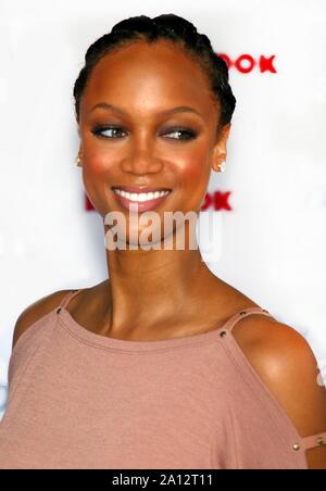 Tyra Banks, 2002, Photo By John Barrett/PHOTOlink Stock Photo - Alamy