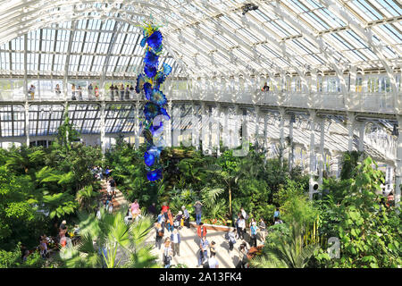 2019 autumn art exhibition - by glass artist, Chihuly - Reflections on Nature - at Kew Gardens, in SW London, UK Stock Photo