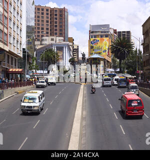 LA PAZ, BOLIVIA - NOVEMBER 28, 2014: Villazon Avenue leading onto the statue of Mariscal Sucre standing on Plaza del Estudiante in La Paz, Bolivia Stock Photo