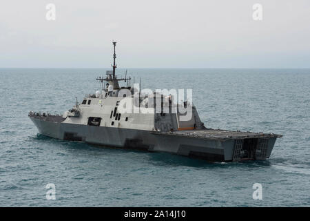 The littoral combat ship USS Fort Worth transits the Java Sea. Stock Photo