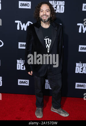 Hollywood, United States. 23rd Sep, 2019. HOLLYWOOD, LOS ANGELES, CALIFORNIA, USA - SEPTEMBER 23: Dan Fogler arrives at the Los Angeles Special Screening Of AMC's 'The Walking Dead' Season 10 held at the TCL Chinese Theatre IMAX on September 23, 2019 in Hollywood, Los Angeles, California, United States. (Photo by Xavier Collin/Image Press Agency) Credit: Image Press Agency/Alamy Live News Stock Photo