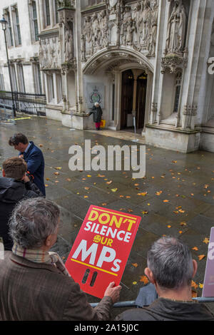 London, UK. 24th Sep 2019. - The supreme court, in Parliament Square, decides against Prime Minister Boris Johnson's decision to suspend parliament. Credit: Guy Bell/Alamy Live News Stock Photo