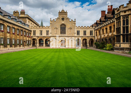 Peterhouse College Cambridge University - the Old Court in Peterhouse College, part of the University of Cambridge, founded in 1284. Stock Photo