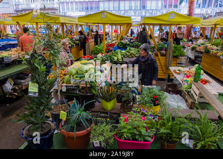 Pijaca Markale, outdoor market, Sarajevo, Bosnia and Herzegovina Stock Photo