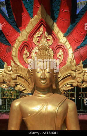 Bouddha. Nagas Muchalinda. Dhyana-Mudra. Mudra de la méditation. Wat Ong Teu Mahawihan. Vientiane. Laos. / Buddha. Nagas Muchalinda. Wat Ong Teu Mahaw Stock Photo