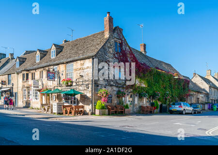 BURFORD, UK - SEPTEMBER 21, 2019: Burford, a small medieval town on the River Windrush located 18 miles west of Oxford in Oxfordshire, is often referr Stock Photo