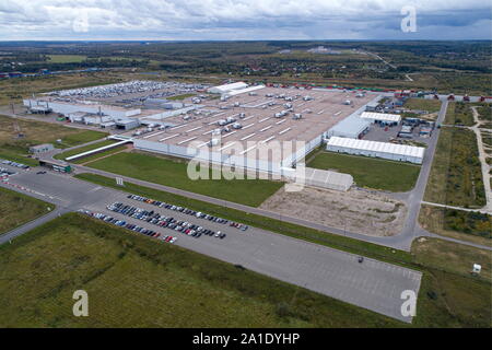 Russia. 24th Sep, 2019. KALUGA REGION, RUSSIA - SEPTEMBER 24, 2019: An aerial view of the PCMA Rus car plant in Rosva Industrial Park in Kaluga Region, Russia; the car factory was inaugurated as a joint project by PSA Peugeot Citroen and Mitsubishi Motors Corporation in 2009, currently it has the production capacity of 125,000 vehicles per year and manufactures the Pajero Sport and SUV Outlander for the Mitsubishi Motors Corporation, and a number of vehicles for the PSA Group. Sergei Bobylev/TASS Credit: ITAR-TASS News Agency/Alamy Live News