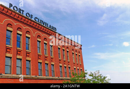 The Port of Cleveland on the east bank of the Flats near the confluence of Lake Erie and the Cuyahoga River in Cleveland, Ohio, USA Stock Photo