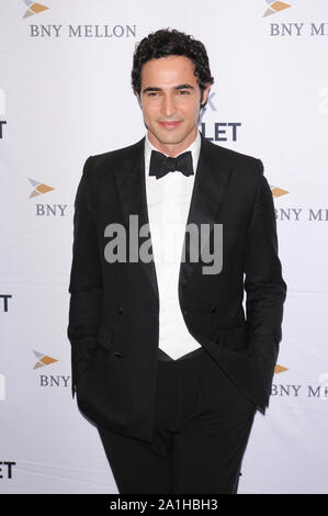 New York City, United States. 26th Sep, 2019. Zac Posen attends the NYC Ballet Fall Fashion Gala held at Lincoln Center in New York City. Credit: SOPA Images Limited/Alamy Live News Stock Photo