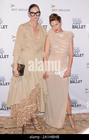 New York City, United States. 26th Sep, 2019. Jenna Lyons (L) and Sunrise Ruffalo attend the NYC Ballet Fall Fashion Gala held at Lincoln Center in New York City. Credit: SOPA Images Limited/Alamy Live News Stock Photo