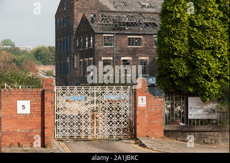 Recession, Stoke-on-Trent, Britain The old Royal Doulton factory, Niles Street, Burslem, Stoke-on-Trent. Stock Photo