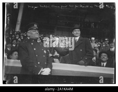 New York City Mayor John P. Mitchel throwing first ball, 4/23/1914 (baseball) Stock Photo