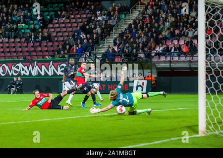 Nijmegen, Netherlands. 27th Sep, 2019. NIJMEGEN, Stadium De Goffert, 27-09-2019, season 2019/2020, Dutch Keuken Kampioen Divisie. GA Eagles player Maecky Fred Ngombo (2L) scores 1-3 during the match NEC - Go Ahead Eagles Credit: Pro Shots/Alamy Live News Stock Photo