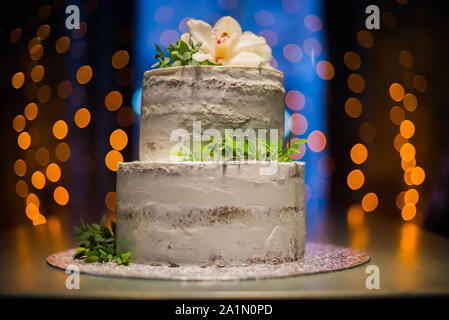 Amazing Wedding Cake | Buy, Order or Send Online | Winni.in | Winni.in