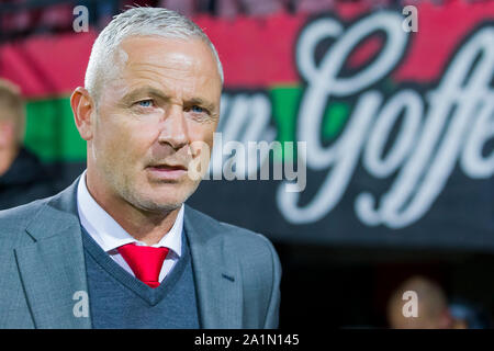 Nijmegen, Netherlands. 27th Sep, 2019. NIJMEGEN, Stadium De Goffert, 27-09-2019, season 2019/2020, Dutch Keuken Kampioen Divisie. final result 3-3, GA Eagles coach Jack de Gier during the match NEC - Go Ahead Eagles Credit: Pro Shots/Alamy Live News Stock Photo