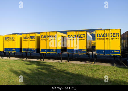 Demountable body hi-res stock photography and images - Alamy