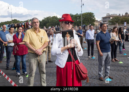 Roma, Italy. 28th Sep, 2019. Prayer demonstration in front of Castel Sant'Angelo in Rome organized by Acies Ordinata in preparation of the Synod on the Amazon which will take place from 6 to 27 October 2019. (Photo by Matteo Nardone/Pacific Press) Credit: Pacific Press Agency/Alamy Live News Stock Photo