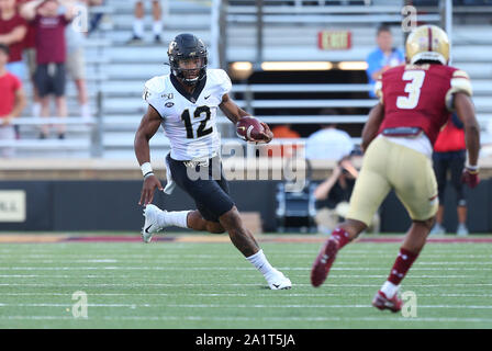 Massachusetts, USA. 28th Sep, 2019. Wake Forest Demon Deacons quarterback Jamie Newman (12) scrambles during the NCAA football game between Wake Forest Demon Deacons and Boston College Eagles at Alumni Stadium. Credit: Cal Sport Media/Alamy Live News Stock Photo