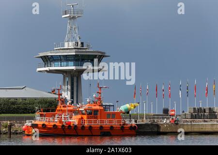 Control tower of the traffic center at the mouth of the Trave, pilot boats, Lubeck-Travemunde, Lubeck Bay, Baltic Sea, Schleswig-Holstein, Germany Stock Photo