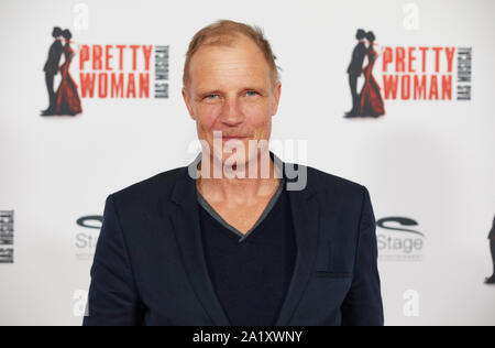 Hamburg, Germany. 29th Sep, 2019. Thorsten Nindel, actor, comes to the European premiere of the musical 'Pretty Woman' at the Stage Theater an der Elbe. Credit: Georg Wendt/dpa/Alamy Live News Stock Photo