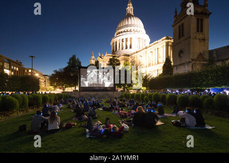 St paul's cathedral Outdoor cinema at Festival Gardens Stock Photo