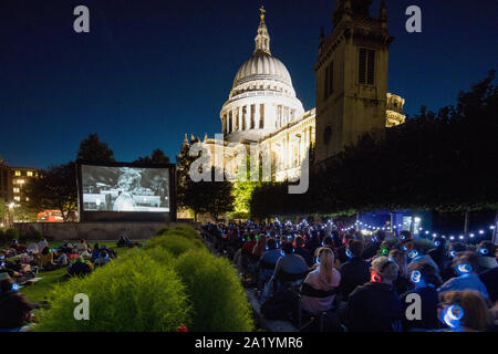 St paul's cathedral Outdoor cinema at Festival Gardens Stock Photo