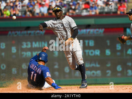 Didi gregorius hi-res stock photography and images - Alamy