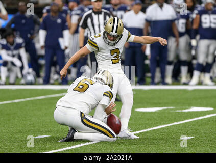 New Orleans Saints kicker Thomas Morstead (6) kicks off in an NFL