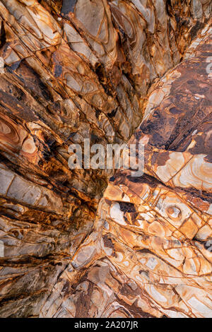 Mudstone and sandstone at Widemouth Bay on the atlantic coast of north Cornwall Stock Photo