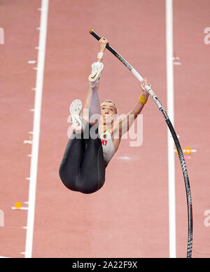 Doha, Qatar. 29th Sep, 2019. Lisa RYZIH (Germany) Promotion, Women's Final Pole Vault, 29.09.2019 World Athletics Championships 2019 in Doha/Qatar, from 27.09. - 10.10.2019. | Usage worldwide Credit: dpa/Alamy Live News Stock Photo