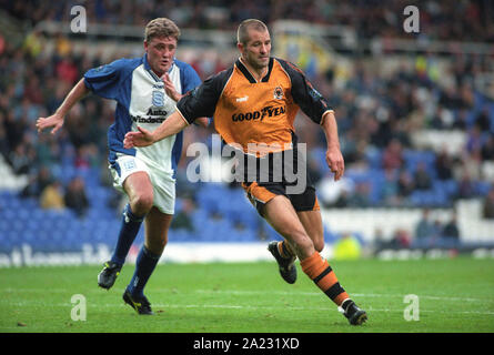 Wolverhampton Wanderers footballer Steve Bull and Steve Bruce of Birmingham 1997 Stock Photo