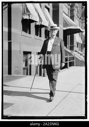 OVERMAN, LEE SLATER. SENATOR FROM NORTH CAROLINA, 1903-1933 Stock Photo