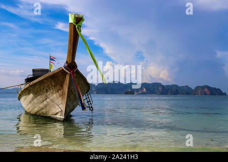 A traditional Thai long boat at the beach of Koh Samui Stock Photo