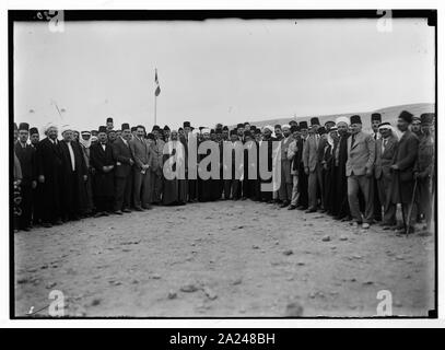 Pan-Islamic conference. Gathers at Shunet Nimrin, Transjordan. Group of delegates Stock Photo