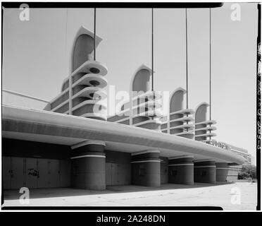 Los Angeles, Pan Pacific Auditorium, the structure achieves not just ...