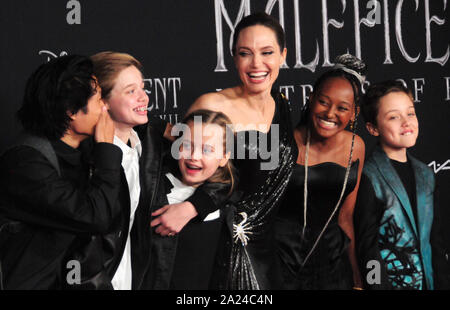 Hollywood, California, USA 30th September 2019 Actress Angelina Jolie attends the World Premiere of Disney's 'Maleficent: Mistress of Evil' on September 30, 2019 at the El Capitan Theatre in Hollywood, California, USA. Photo by Barry King/Alamy Live News Stock Photo