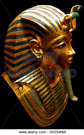 Replica of Tutankhamen's funerary mask. The death mask of the 18th-dynasty Ancient Egyptian Pharaoh Tutankhamen (reigned 1332-1323 BC). It was discovered by Howard Carter in 1925 in tomb KV62 and is now housed in the Egyptian Museum in Cairo Stock Photo