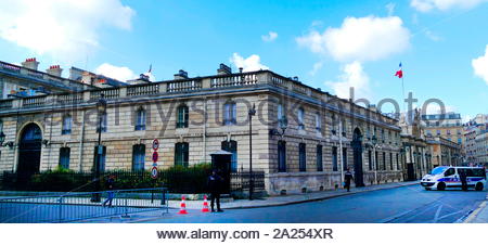 Security in place outside the Élysée Palace, in Paris, the official residence of the President of France since 1848. Dating to the early 18th century, it contains the office of the President and the meeting place of the Council of Ministers. Stock Photo