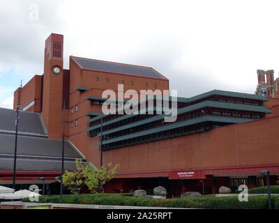 The British Library is the national library of the United Kingdom. It is estimated to contain 170-200 million items. The Library is now located in a purpose-built building on the north side of Euston Road in St Pancras, London. Following the closure of the Round Reading Room on 25 October 1997 the library stock began to be moved into the St Pancras building. The new library was designed specially for the purpose by the architect Colin St John Wilson Stock Photo