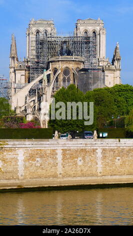 Scene showing the impact of the fire which damaged Notre Dame Cathedral the morning after the fire was extinguished. The destruction of the roof can be seen Stock Photo