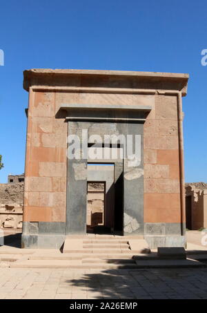 The Red Chapel of Hatshepsut at Karnak Stock Photo - Alamy