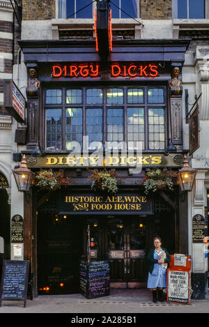 Dirty Dick's pub. London. England. UK. Circa 1980's Stock Photo