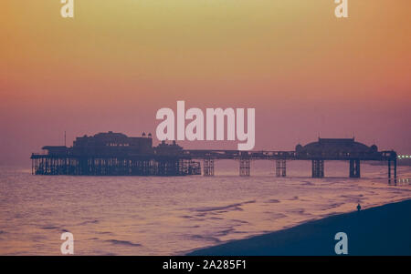 The West pier, Brighton before the fire / arson attack, East Sussex, England, UK. Circa 1980's Stock Photo