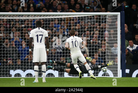 Tottenham Hotspur's Harry Kane scores his side's second goal of the game from a penalty during the UEFA Champions League match at Tottenham Hotspur Stadium, London. Stock Photo