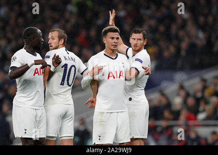 London, UK. 01st Oct, 2019. Jan Vertonghen of Tottenham directs the wall during the UEFA Champions League group stage match between Tottenham Hotspur and Bayern Munich at Tottenham Hotspur Stadium, London, England on 1 October 2019. Photo by Carlton Myrie. Editorial use only, license required for commercial use. No use in betting, games or a single club/league/player publications. Credit: UK Sports Pics Ltd/Alamy Live News Stock Photo