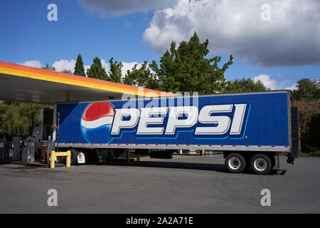 Tigard, Oregon, USA - Sep 24, 2019: A Pepsi delivery truck. Stock Photo