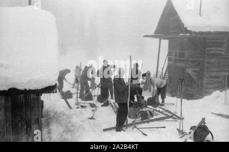 Photo of mountain rescuers and volunteers at the preparations for the ...