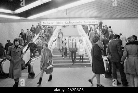 Entrance and exit from the mezzanine floor to the surface at Stachus in the direction of 'Neuhauser Strasse - Kaufingerstrasse - Marienplatz'. Stock Photo